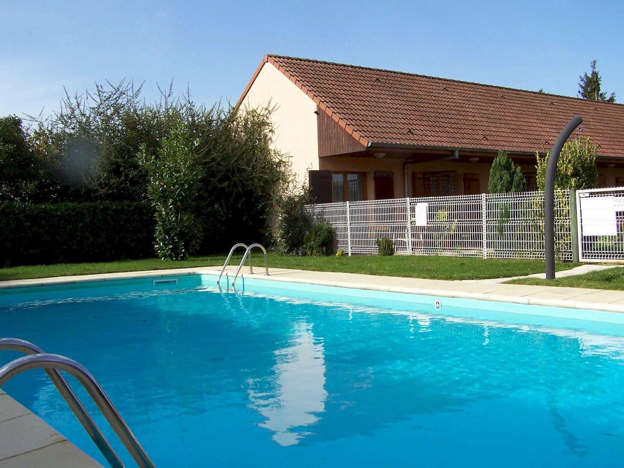 Hotel Le Clos Badan 뉘생조르즈 외부 사진